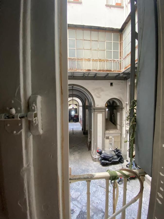Maison Dante Неаполь Экстерьер фото